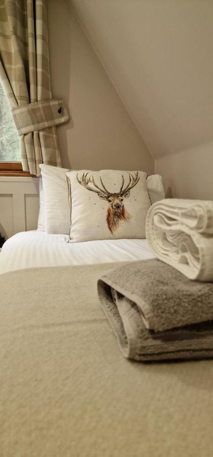 Bonnie Lodge-Lochside Location With Hot Tub Invergarry Luaran gambar