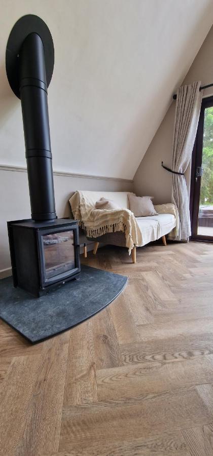 Bonnie Lodge-Lochside Location With Hot Tub Invergarry Luaran gambar