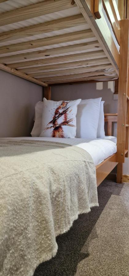 Bonnie Lodge-Lochside Location With Hot Tub Invergarry Luaran gambar